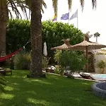 Birdcage Gay Men And Lifestyle (adults Only) 4*