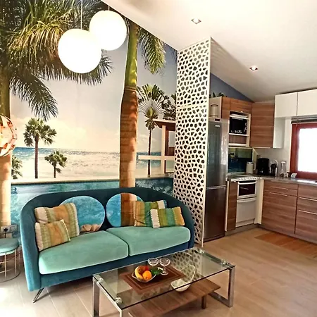 Resort Birdcage Gay Men And Lifestyle (adults Only) 4*
