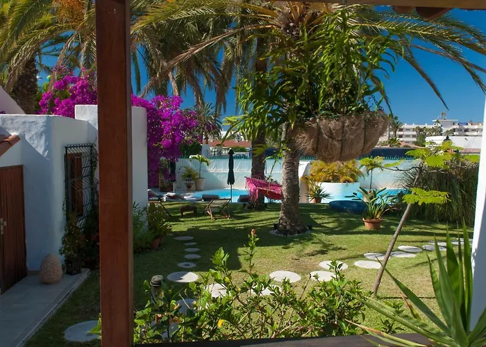 Курортний комплекс Birdcage Gay Men And Lifestyle (adults Only) 4*