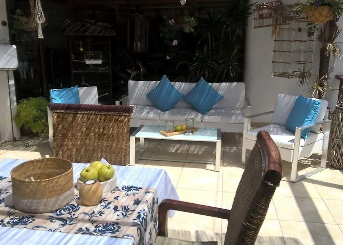 Resort Birdcage Gay Men And Lifestyle (adults Only) 4*